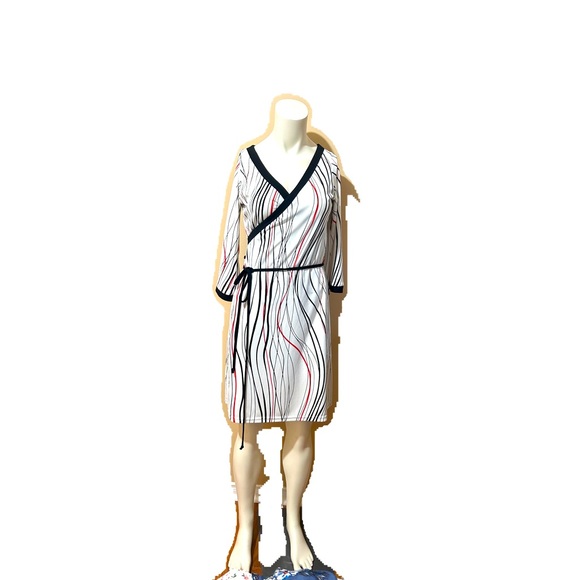 DAMZELS MIDI DRESS LONG SLEEVES V NECK TIE WAIST STRIPED DRESS IN SIZE SMALL - Picture 2 of 8